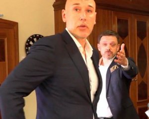 Напад на журналістів "Схем": у поліції не отримали повного відео з камер банку