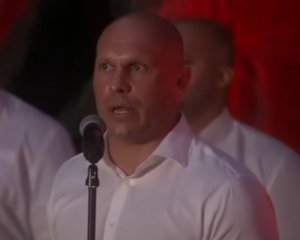 &quot;Пусть прибудет с вами сила&quot; - Кива поклонился Путину