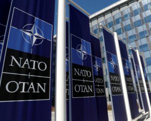Россия может закрыть свою миссию при НАТО