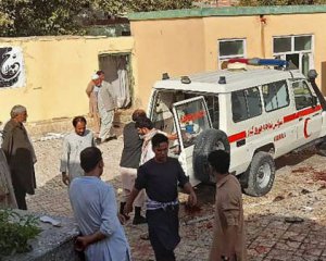 В афганській мечеті прогримів вибух: десятки людей загинули