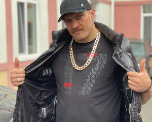 Джошуа согласился драться с Усиком в Киеве