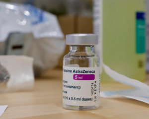 Россия похитила формулу вакцины AstraZeneca - британские СМИ