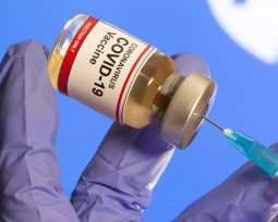 Розповіли про особливості Covid-вакцинації людей з аутоімунними захворюваннями