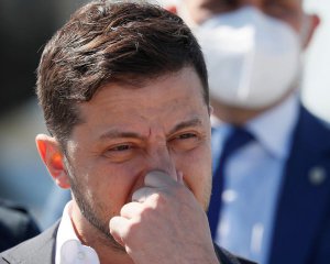 Рейтинг Зеленського за місяць скотився вниз