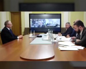 Кандидати в Конституційний суд не змогли відповісти на запитання для студентів - епічне відео