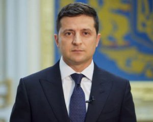 Зеленський відповів на петицію про примусову вакцинацію