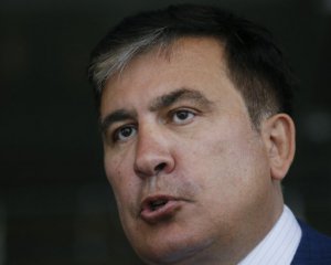 Саакашвили запретили передавать сообщения через посетителей