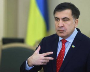 Саакашвили прекратил крайнюю форму протеста