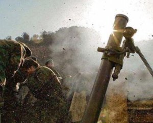 Обстріли на Донбасі: окупанти застосували міномети і гранатомети