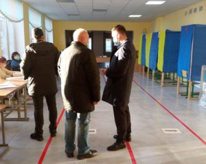В Черкасской области на выборах произошла драка