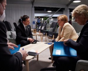 Зеленський зустрівся з Меркель