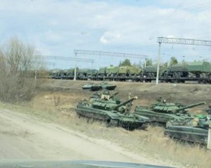 Розвідка помітила значну концентрацію військ РФ біля кордонів України