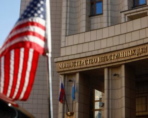 Россия просит вернуть в Москву американских дипломатов