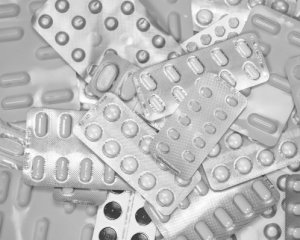 В Украине начали тестировать Covid-таблетки Pfizer и Merck
