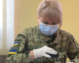 Моряки-іноземці припливли в Україну з &quot;жіночими&quot; паспортами