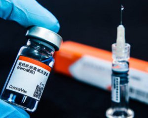 Велика Британія визнала вакцину CoronaVac