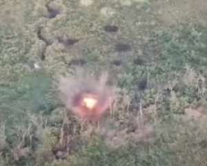 Военные показали видео удара по позициям оккупантов
