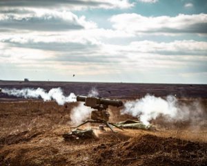 Российские наемники 19 раз открывали огонь. Имеем раненного и уничтоженную технику