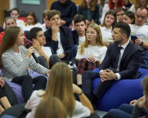 В партии Зеленского думают снизить избирательный возраст