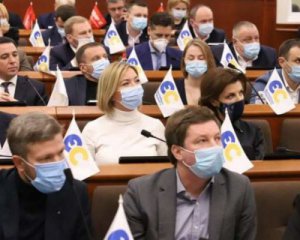 Тарифи на проїзд. &quot;Євросолідарність&quot; вимагає розрахунків і пільг для киян