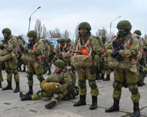 Россия стягивает армию и завербовала агентуру для дестабилизации в Украине - Bloomberg