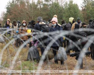 Понад 100 мігрантів у Білорусі знову силою проривалися в Польщу