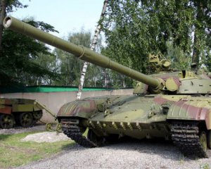 На Донбассе заметили запрещенный танк