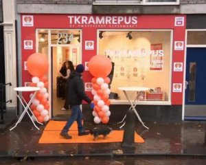 В Амстердаме открыли супермаркет &quot;наоборот&quot; для бедных
