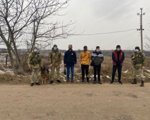 Во Львовской области задержали две группы нелегальных мигрантов