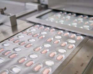 Таблетки проти коронавірусу від Pfizer показують ефективність 90%