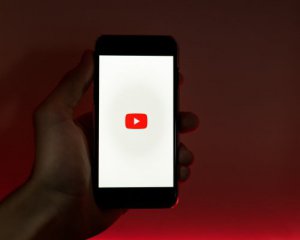 YouTube заблокував російський пропагандистський канал у перший день роботи