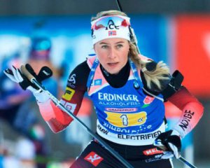 Норвежка снова выиграла биатлонную гонку. Лучшая из украинок — в двадцатке