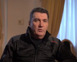 Данілов прокоментував плани щодо розміщення великого іноземного військового контингенту в Україні