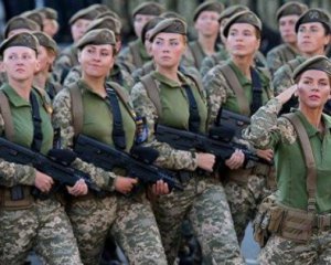 Минобороны разрабатывает инструкцию по военному учету для женщин