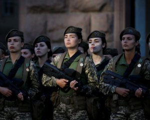 Які штрафи чекають на жінок, що не стали на військовий облік