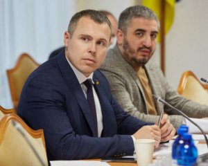 ОП вибиває опозицію, щоб закрити питання Мінських угод