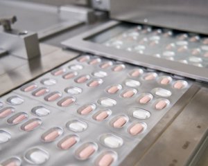 Израиль разрешил использовать таблетки Pfizer от Covid-19