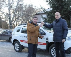 Билановский ГОК подарил автомобиль для амбулатории Новогалещинской территориальной общины