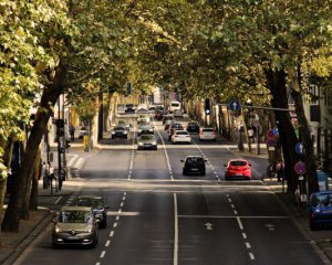 Фари та сезонні шини: МВС планує оновити правила дорожнього руху