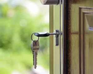Депутат скрыл от декларирования 42 квартиры