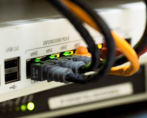 В столице Казахстана возобновили доступ к интернету