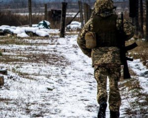 На Донбасі бойовики продовжують обстрілювати українських військових