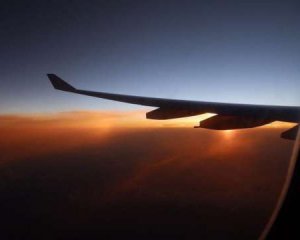 Из Казахстана прилетел самолет с 33 украинцами на борту
