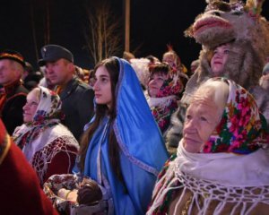 На Прикарпатье пять тысяч колядников спели вместе и установили рекорд Украины