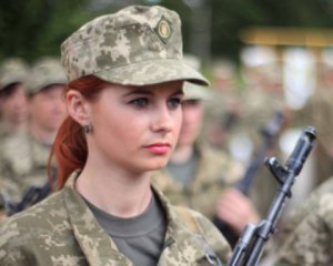 В Раду подали законопроект об отмене воинского учета для женщин