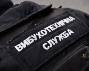 Слідом за Палацом спорту зачинили ще дві станції метро