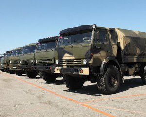 Нужно обстреливать грузовики - журналисты назвали слабость российской армии