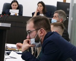 "Пацаны, надо вот эта правочка и по пятерочке" - по делу экс-"слуги" Юрченко начали слушать аудиозаписи