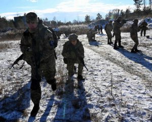 Украинские военные могут начать тренировать в соседних странах НАТО