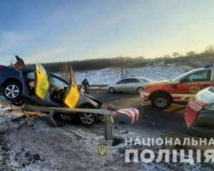 Розказали про стан двійнят,  які осиротіли під час ДТП